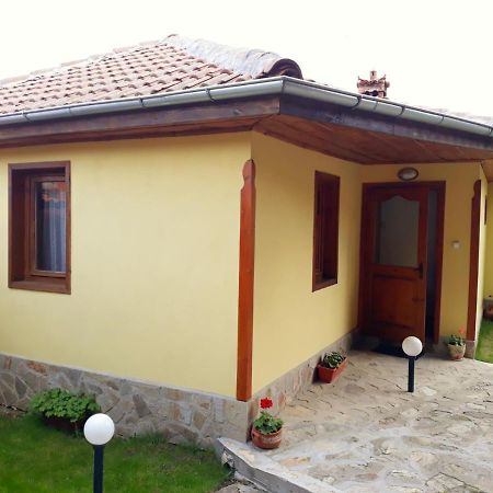 Sarafova Guest House Koprivştitsa Dış mekan fotoğraf