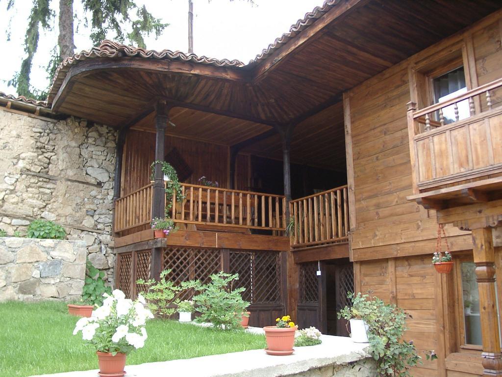 Sarafova Guest House Koprivştitsa Dış mekan fotoğraf