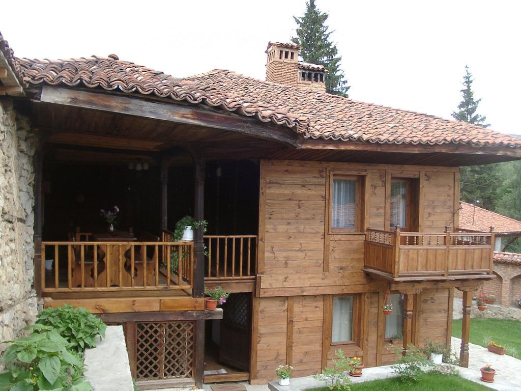 Sarafova Guest House Koprivştitsa Dış mekan fotoğraf